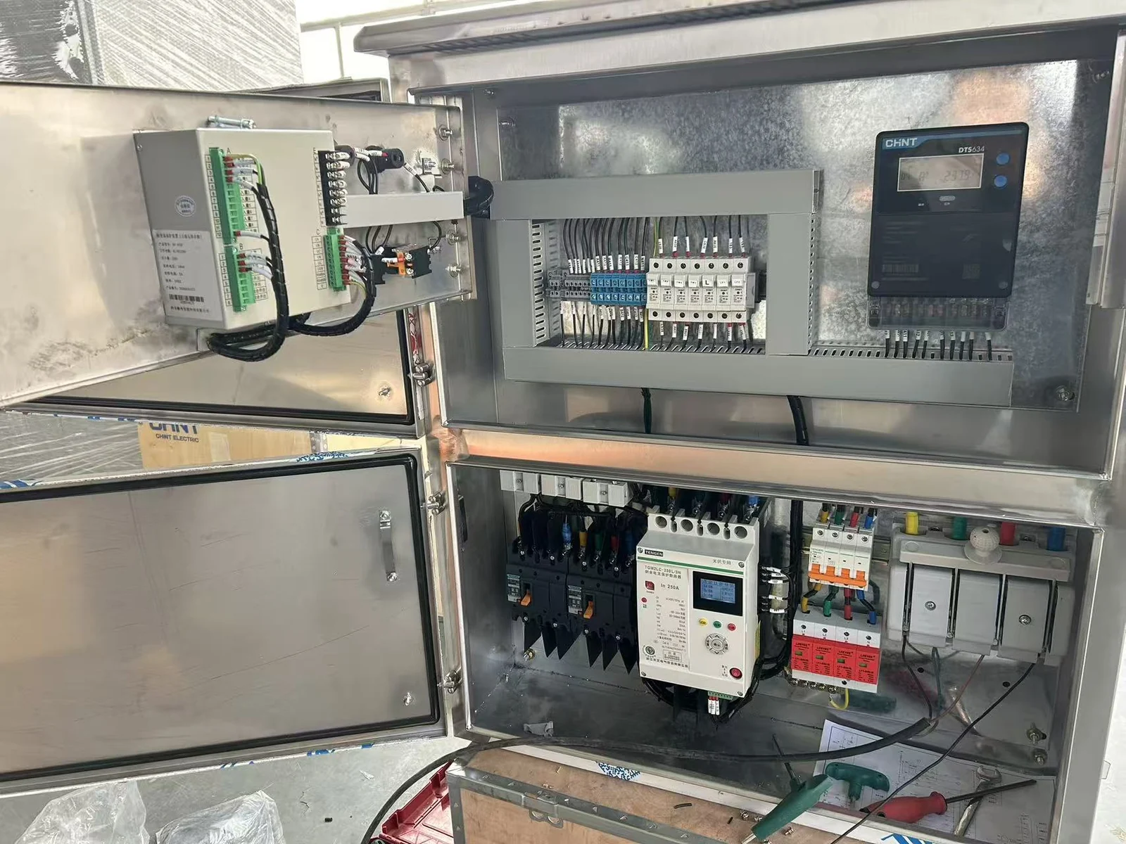 Anti-backflow PV Grid-connected Cabinet exterior
